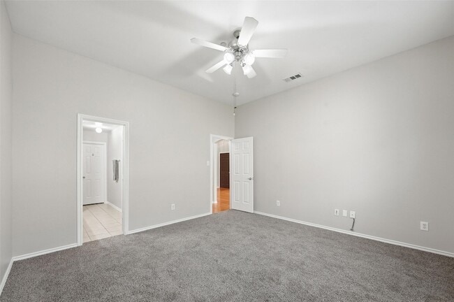 Building Photo - 9842 Wake Bridge Dr