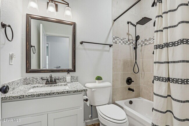 Building Photo - 6556 Ta Suil Pl