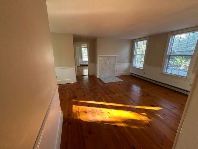 Building Photo - 23 Garfield St