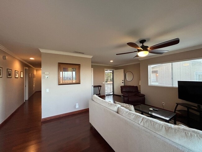 Building Photo - Rent Today!! Stunning 3-Bedroom Condo with Unbeatable Views!