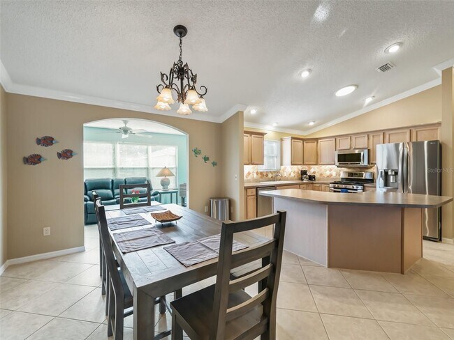 Building Photo - 1095 Blythe Way