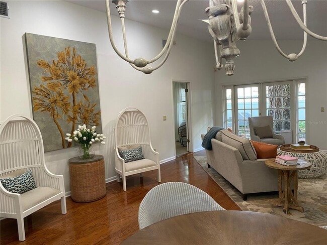 Building Photo - 3112 W San Carlos St