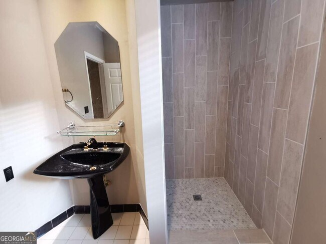 Building Photo - 2411 Magnolia Springs Ct