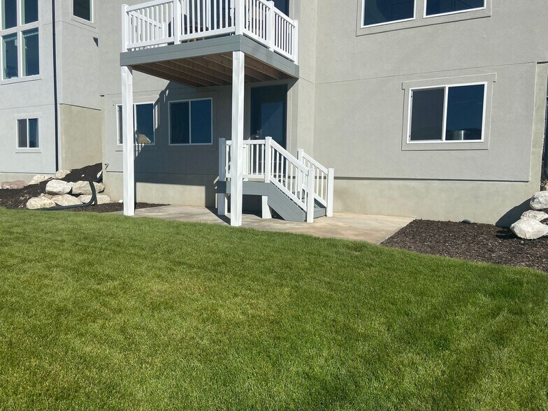 Building Photo - 1307 W Quailhill Rd