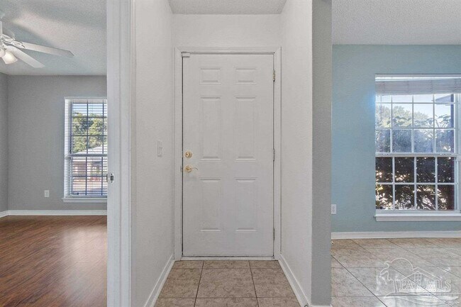 Building Photo - 547 Shiloh Dr