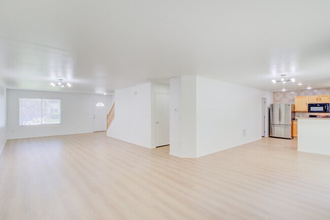 Building Photo - 1153 W 400 S