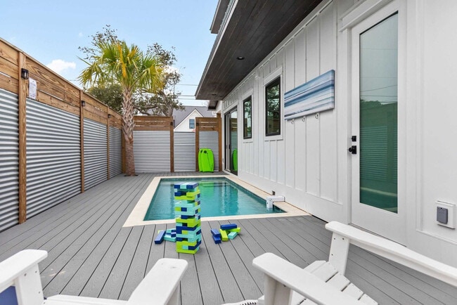 Building Photo - 218 George C Wallace Blvd