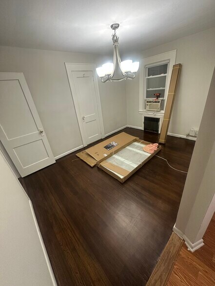 Dinner room - 30 Orange Ave