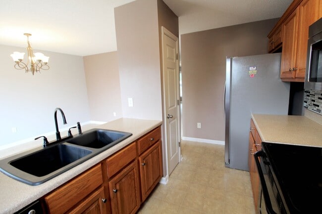 Building Photo - 1055 John Paul Jones Ln