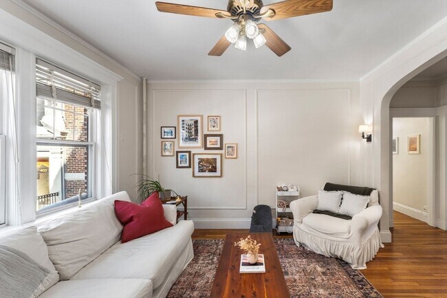 Building Photo - 401 Washington St