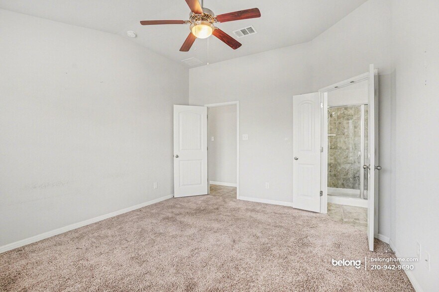 Building Photo - 11311 Silver Rose