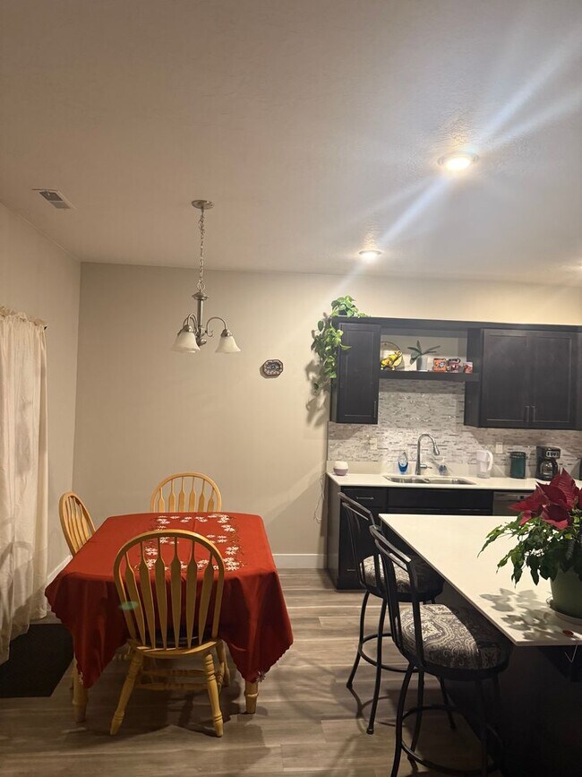 Building Photo - Three Bedroom Available