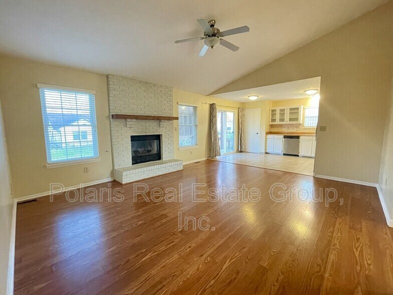 Building Photo - 978 Spring Meadow Dr