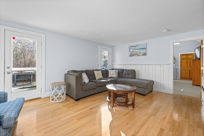 Building Photo - 578 Huckins Neck Rd