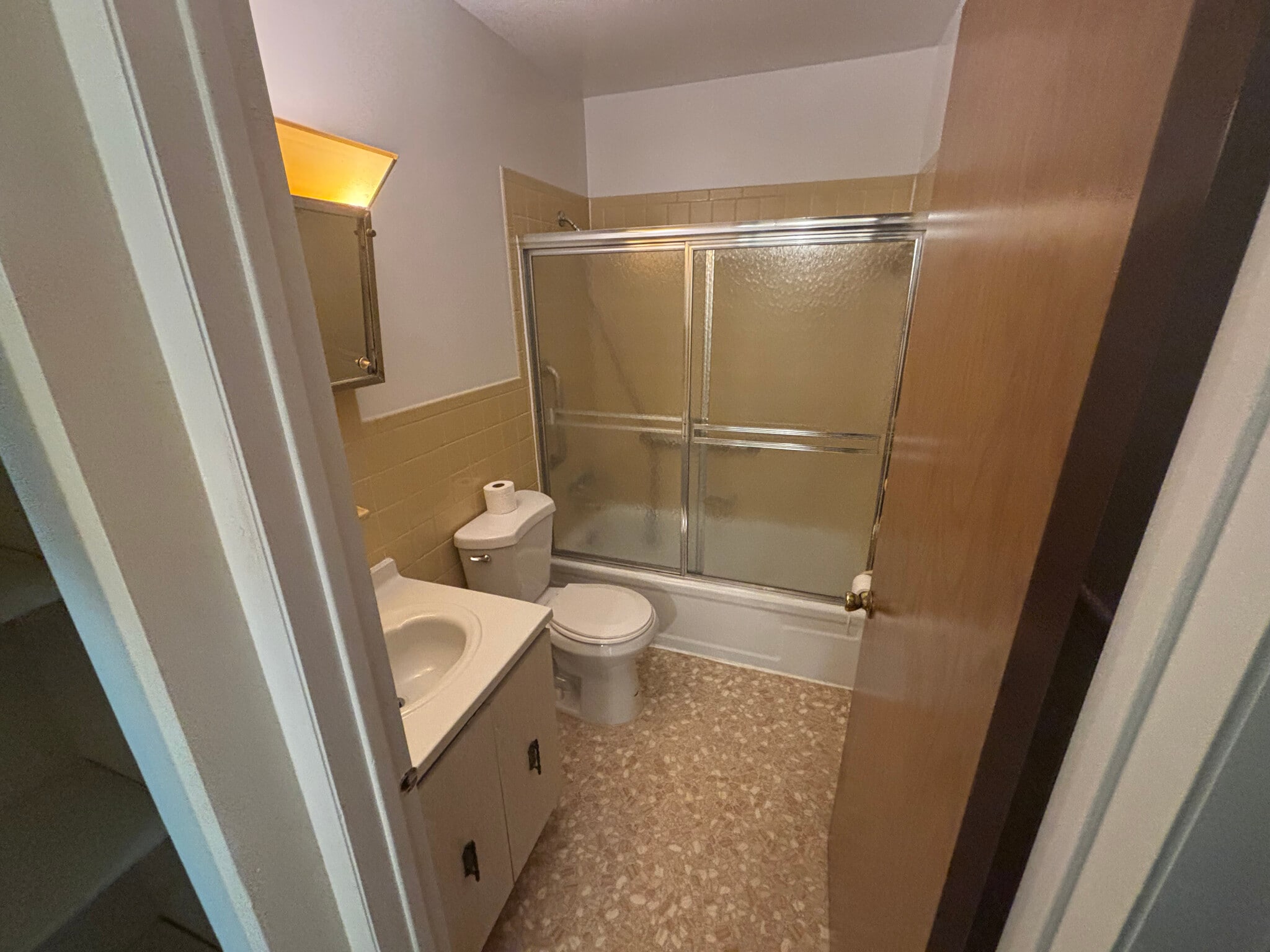 Building Photo - 56 Saratoga Ct