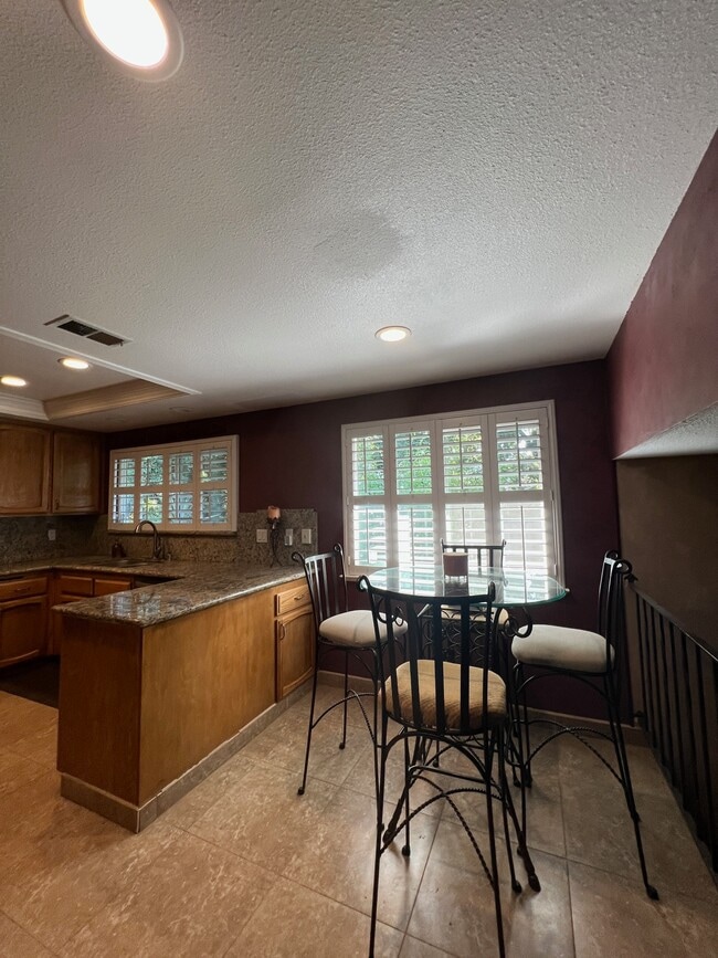 Building Photo - 791 Arbor Oaks Dr