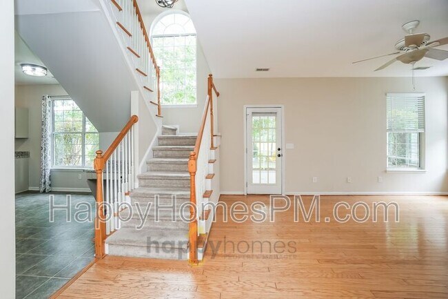 Building Photo - 1481 Endicot Way