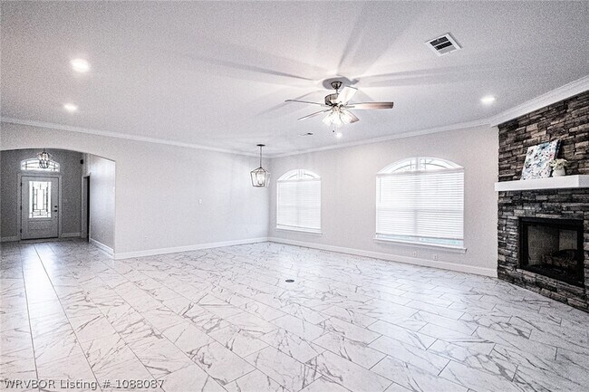 Building Photo - 9023 Mayswood Pl