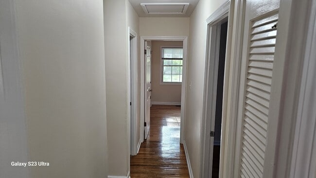 Building Photo - 204 Sterling Rd