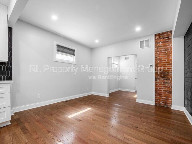 Building Photo - 650 Stewart Ave
