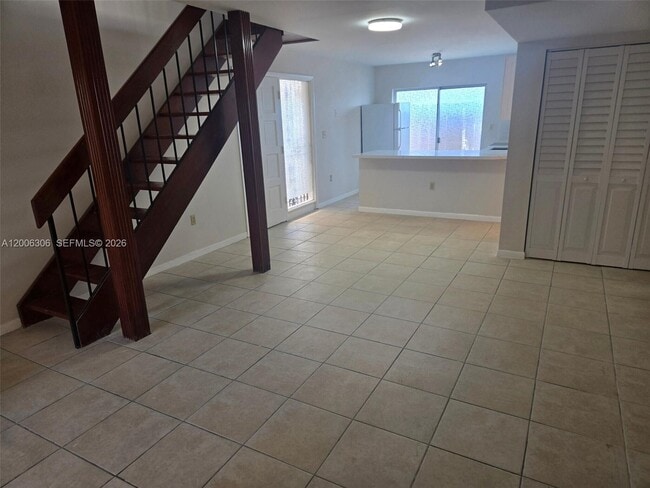 Building Photo - 9011 NE 4th Avenue Rd