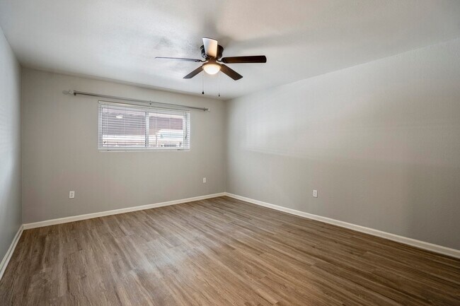 Building Photo - 5343 Richmond Ave.