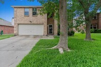 Building Photo - 5401 Pandale Valley Dr