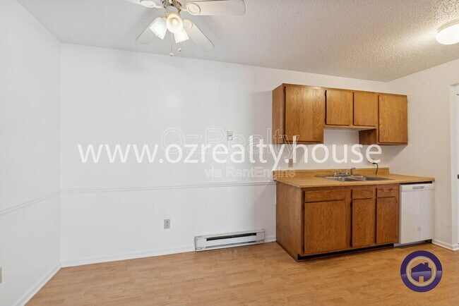 Building Photo - 2150 N McCord Rd