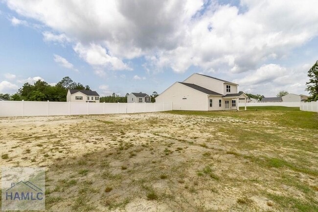 Building Photo - 147 Enclave Wy