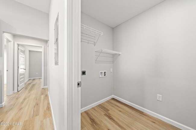 Building Photo - 3 bedroom 3 bath