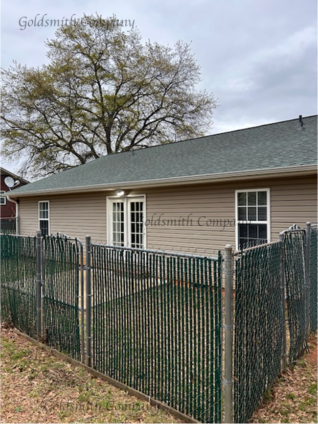 Building Photo - Charming 3 Bed, 2 Bath Home in Greer, SC - 1482 sq ft