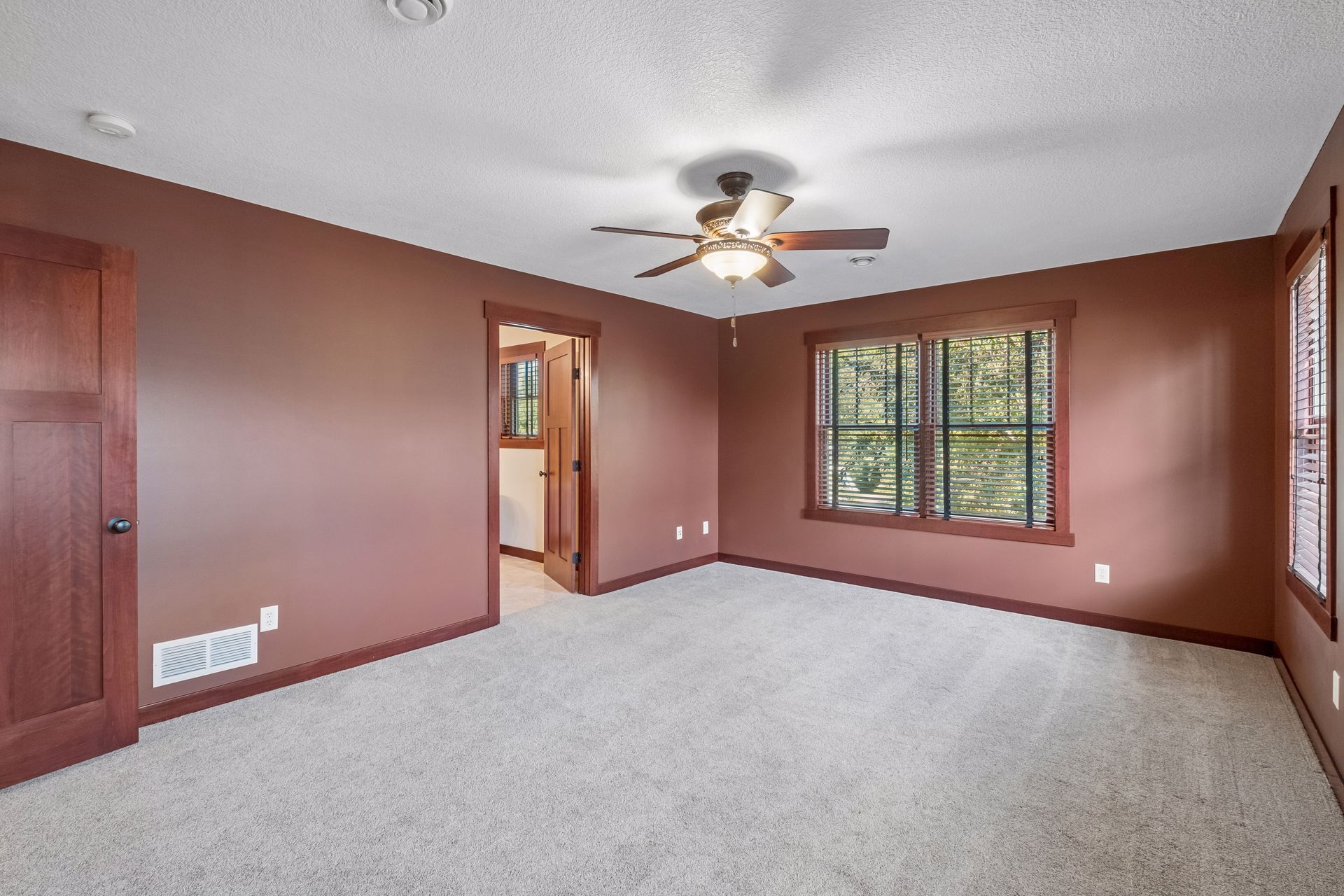 Building Photo - 14272 Grantaire Ln N