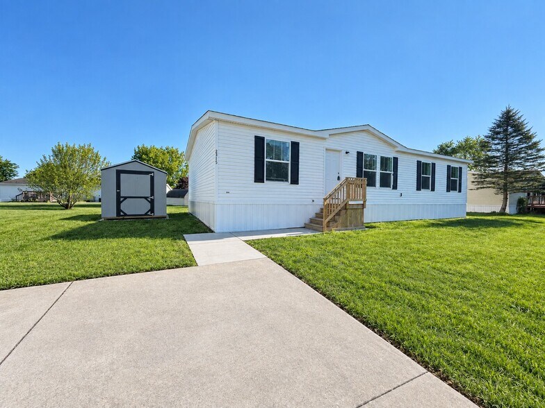 Building Photo - 2315 Ironwood Dr