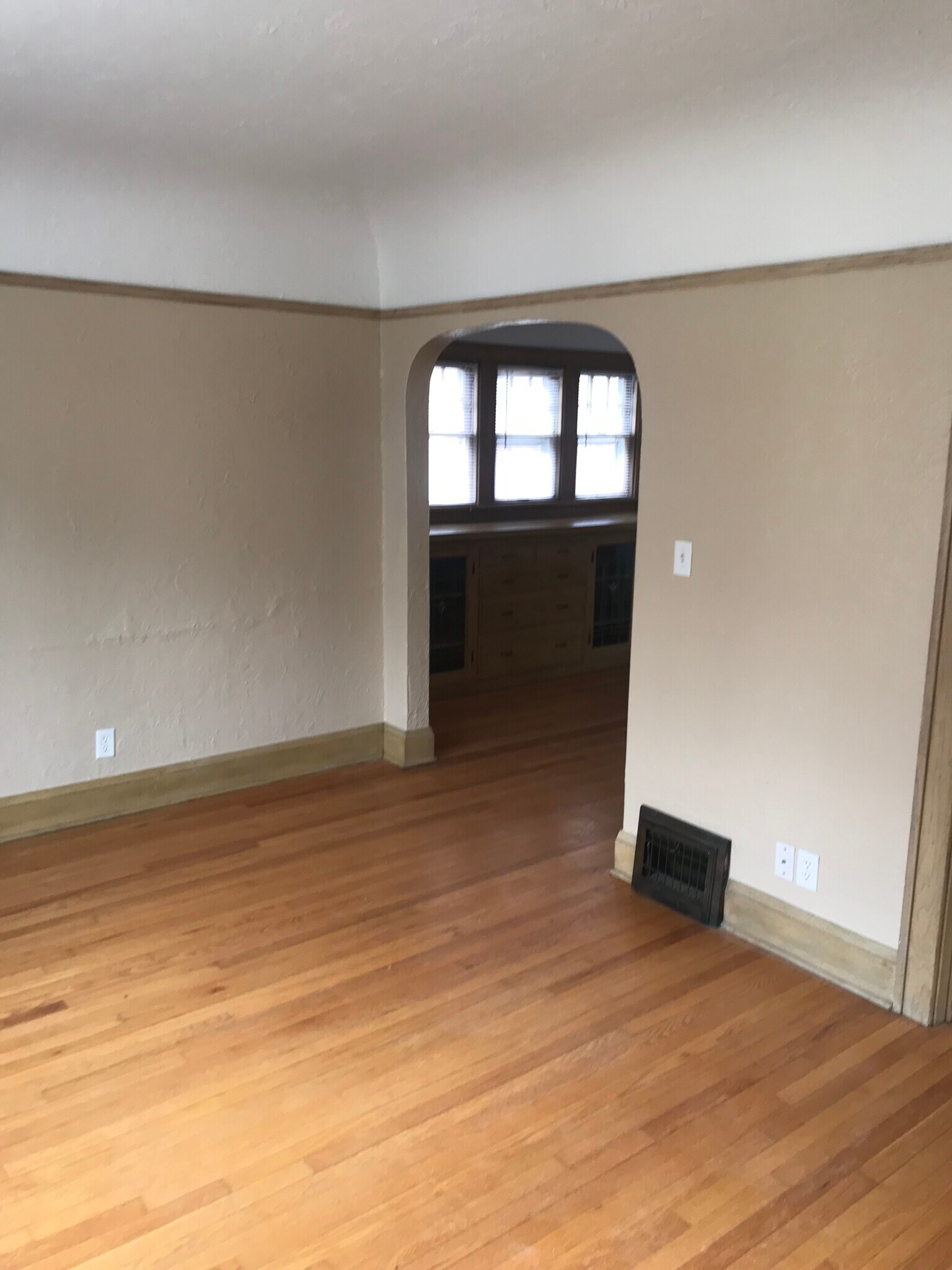 Building Photo - 2525 N 68th St