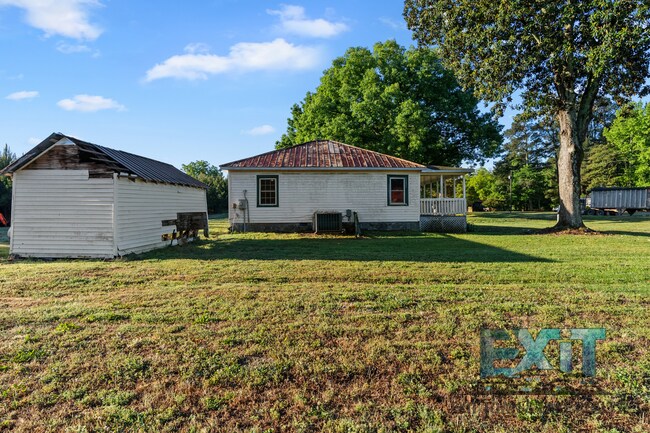 Building Photo - Freshly Renovated 2 Bedroom Rental in Warren County