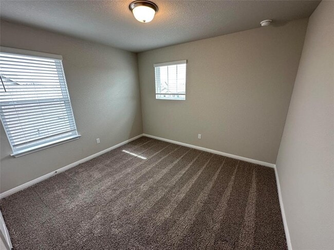 Building Photo - 110 Oakdale Meadows Ln