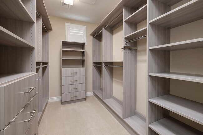 Building Photo - 55 or Older - Guard Gated Community in Sum...