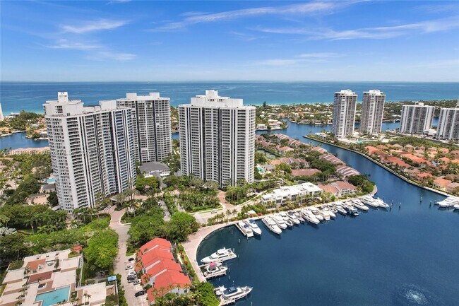 Building Photo - 21055 Yacht Club Dr