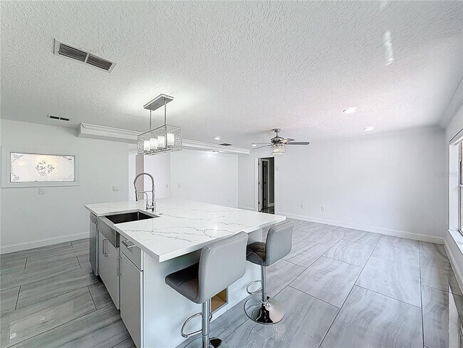 Building Photo - 12844 Oulton Cir