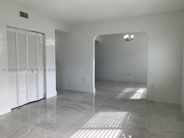 Building Photo - 7207 Bay Dr E