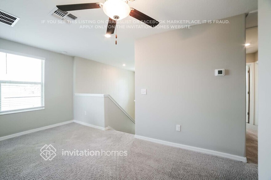 Building Photo - 15545 Miller Creek Dr