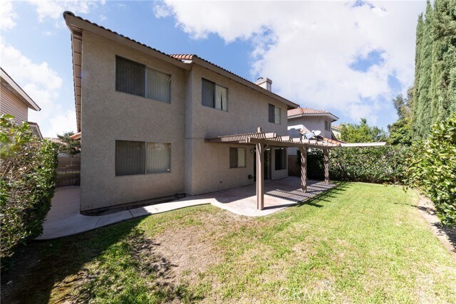 Building Photo - 631 N Driftwood Ave