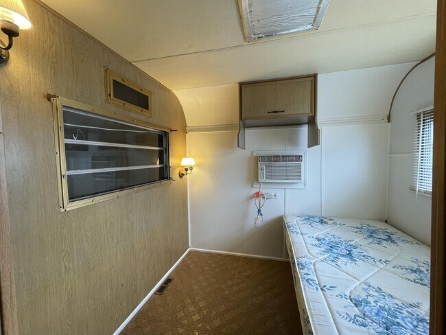 Building Photo - 30346 FL-78