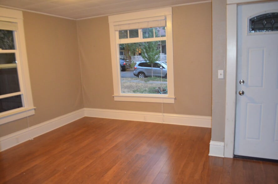 Living Room - 511 E Indiana Ave