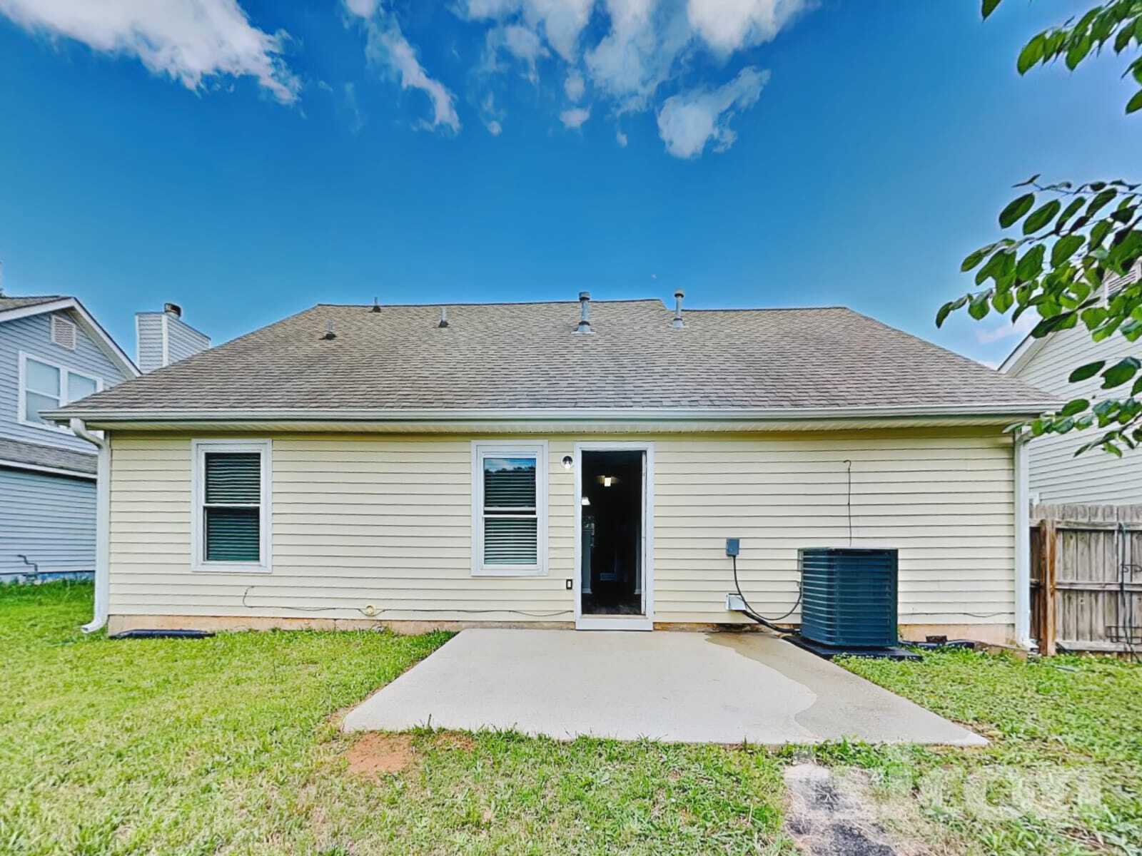 Building Photo - 605 Tramore Ct