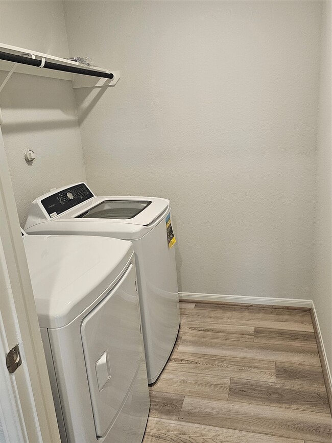 Building Photo - 5207 Shallowhurst Ln