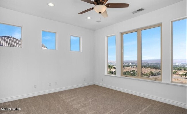 Building Photo - 4690 Aberfeldy Rd