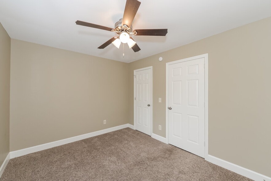 Building Photo - 1009 Nighthawk Ln