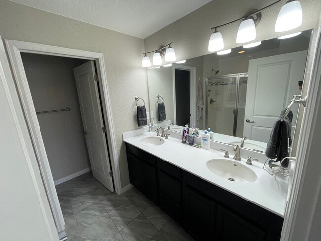 Building Photo - 1314 Promontory Crest View