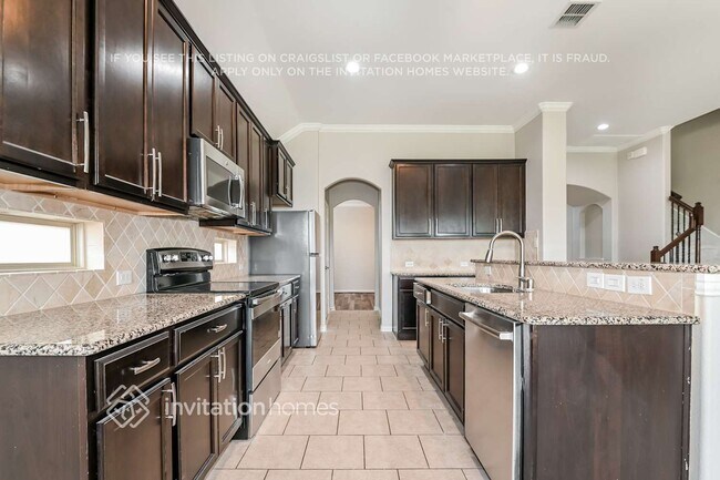 Building Photo - 138 Cameron Dr